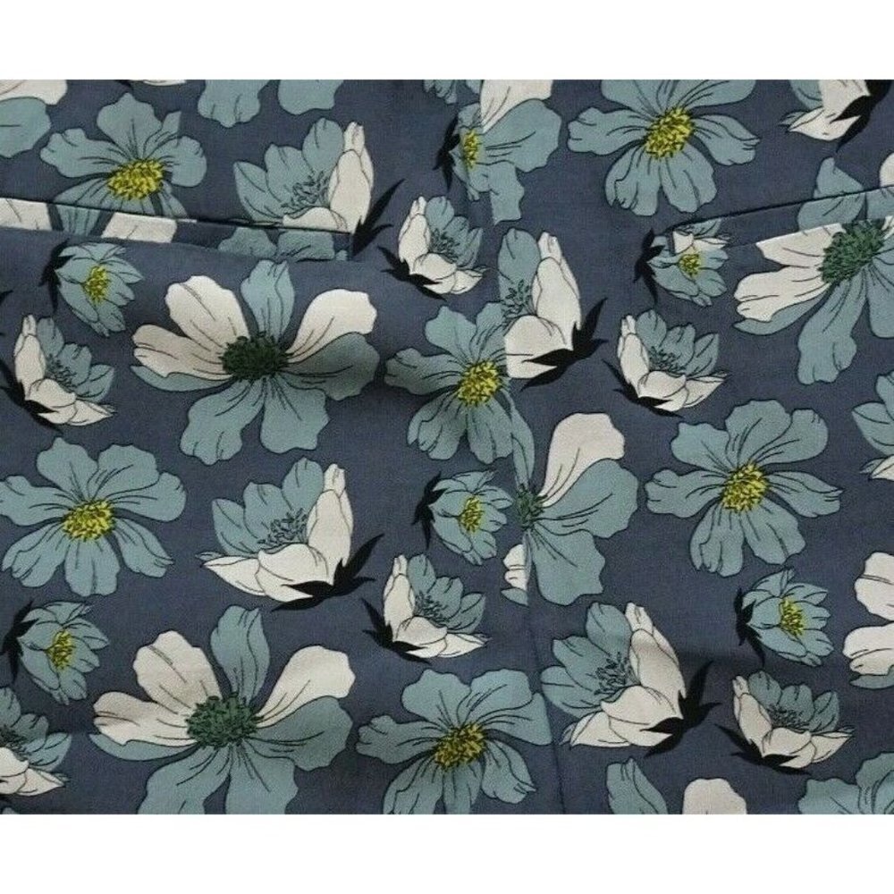 LOFT Outlet Women's Pleated Soft Shorts Flowy Floral Pockets Preppy Party Size 2 - Picture 5 of 12